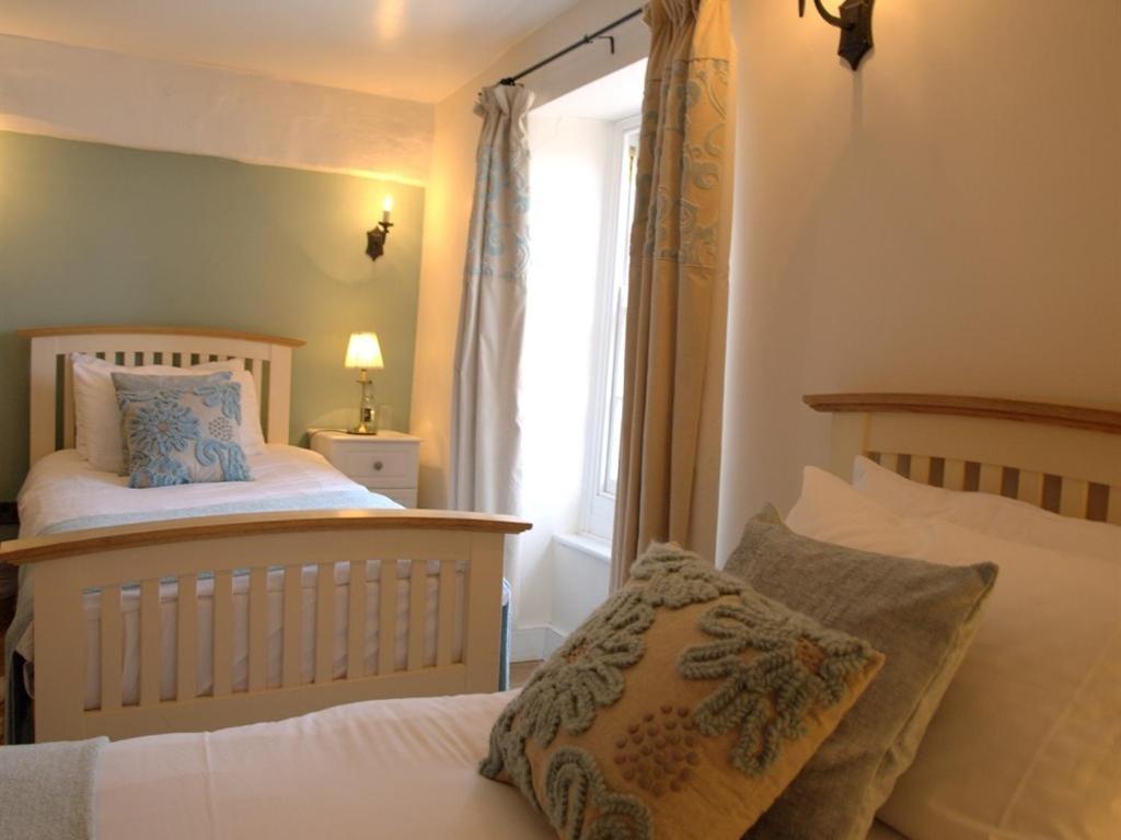 Kings Arms Hotel Abergavenny Quarto foto